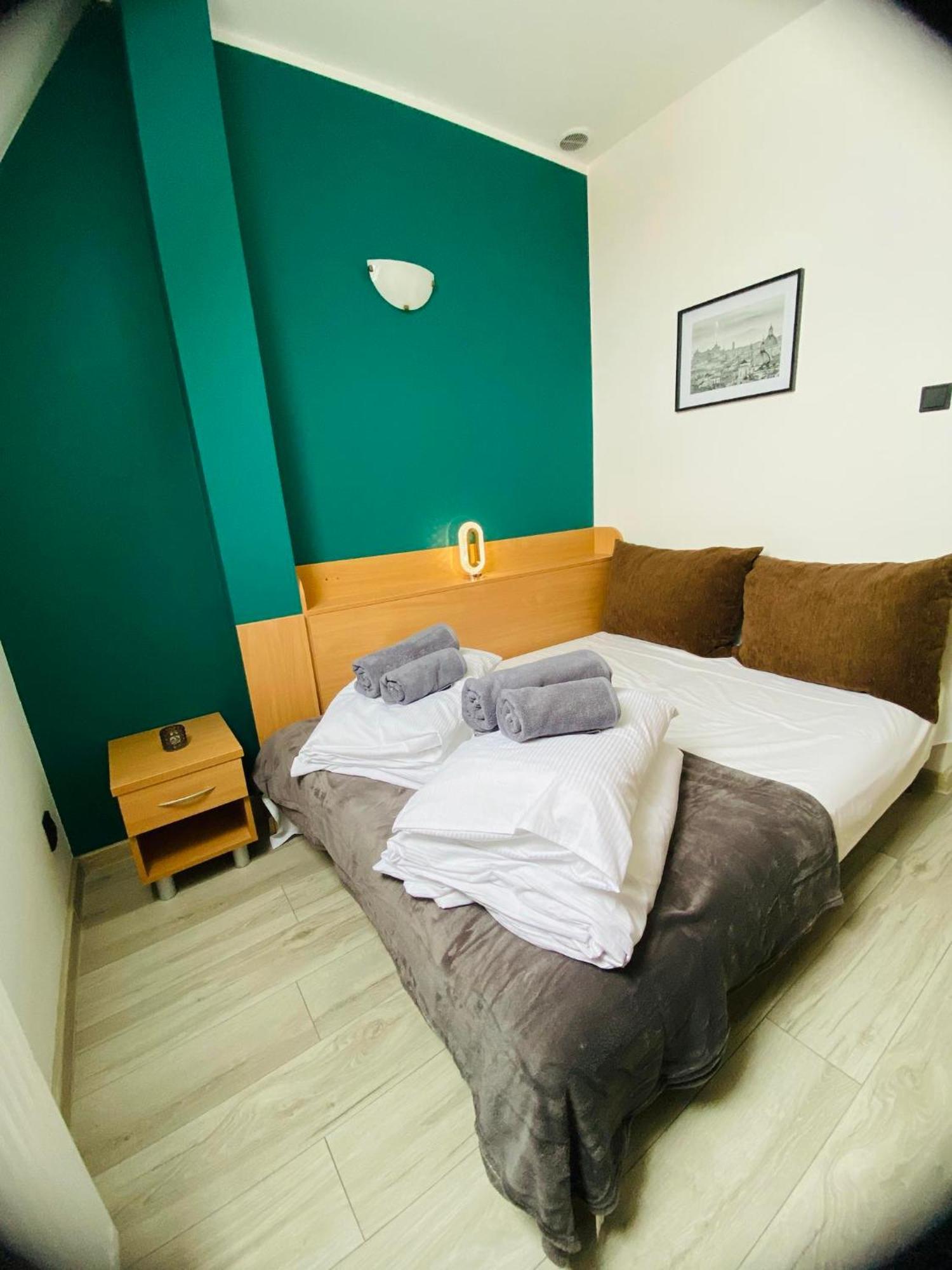 Hotel Milo - Noclegi Bartoszyce Exteriör bild