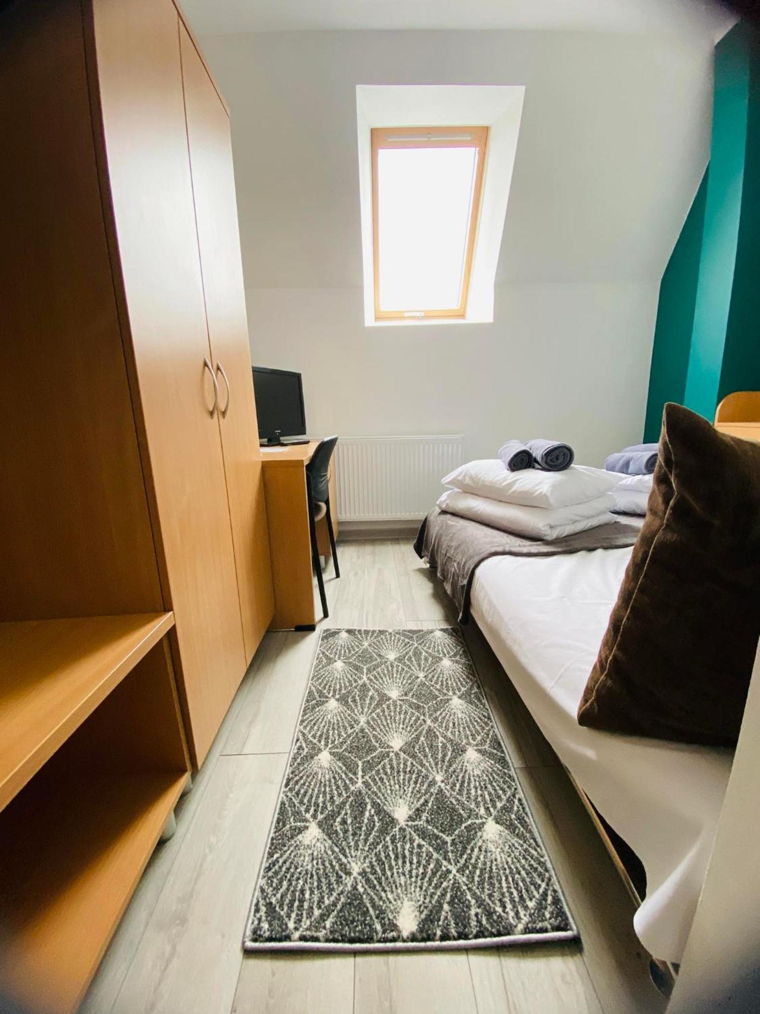 Hotel Milo - Noclegi Bartoszyce Exteriör bild