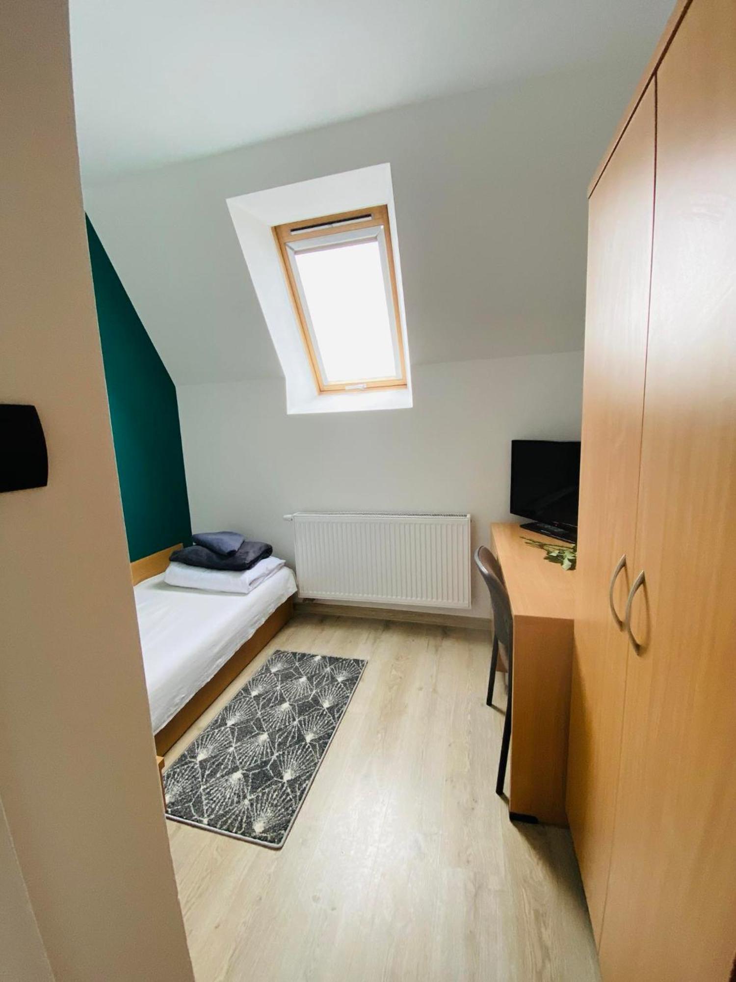 Hotel Milo - Noclegi Bartoszyce Exteriör bild
